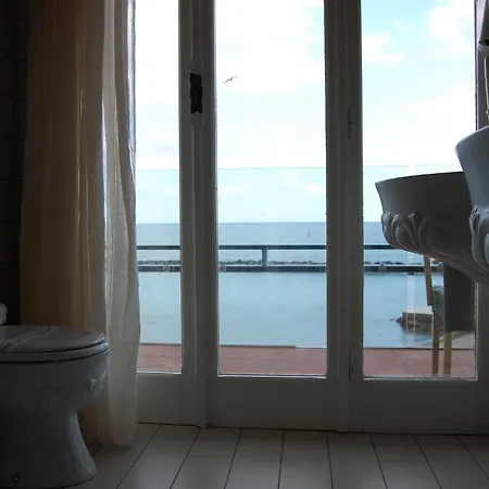 Rita Alojamento de Acomodação e Pequeno-almoço 3*